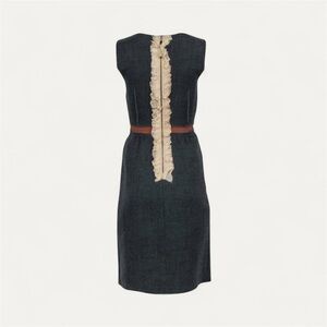 DOLCE & GABBANA Sleeveless
Exposed Ruffled Zipped Size 42
Gray